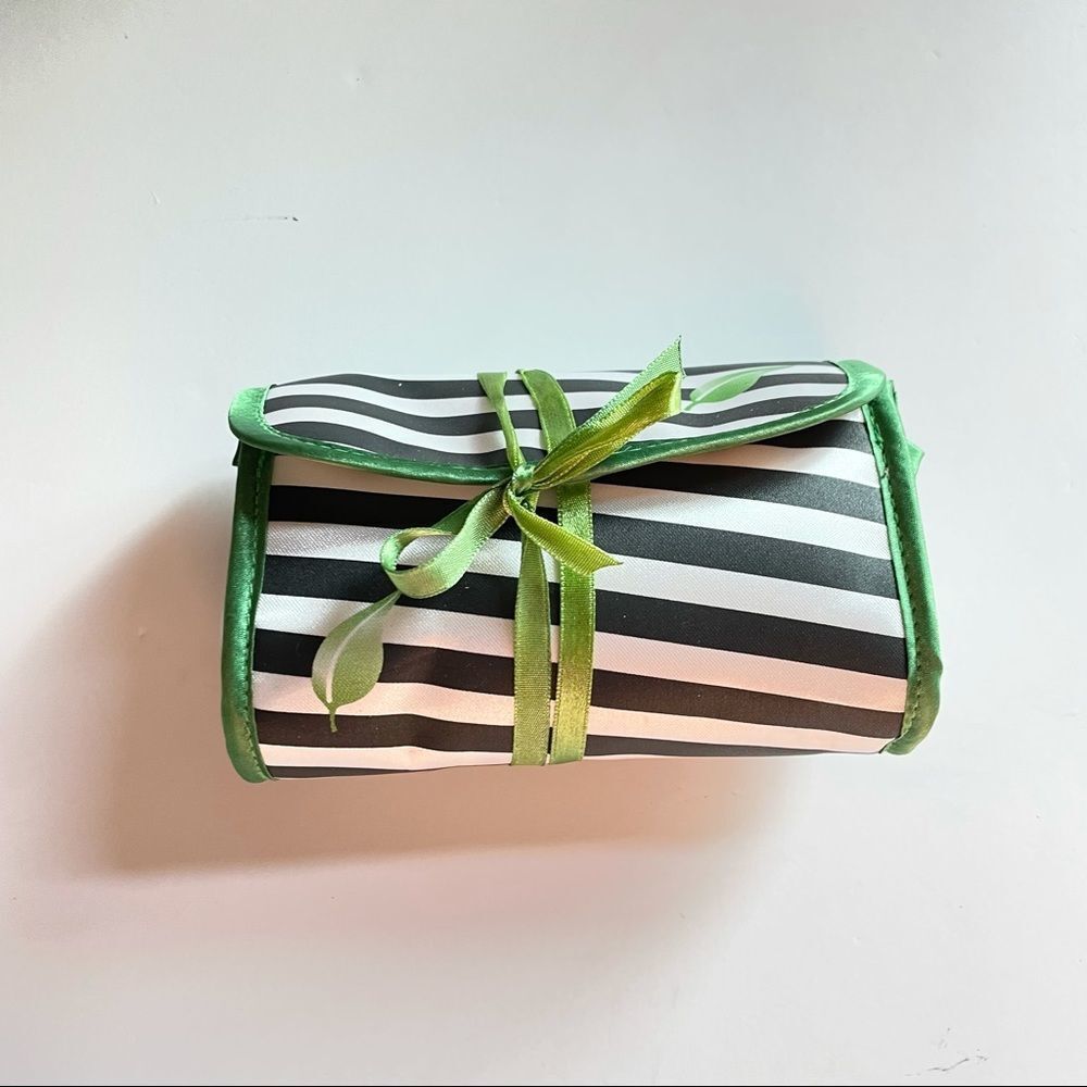 Beautiful Boscia satin wallet makeup bag Brand New